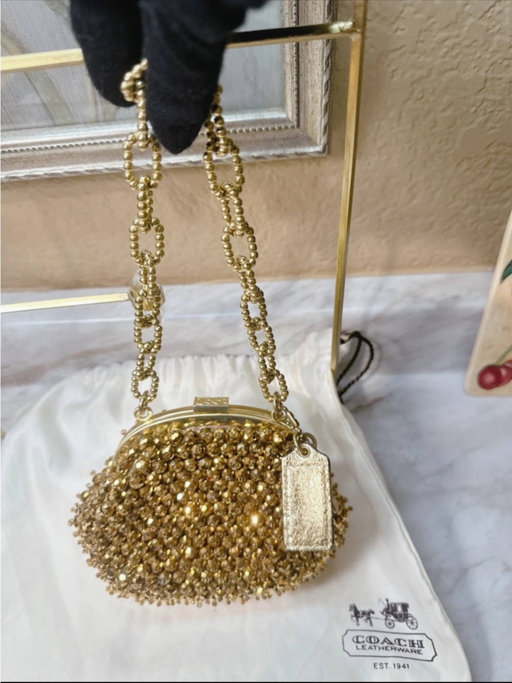 Authentic Coach vintage Gold Beaded Evening Wristlet with Chain Strap - Picture 9 of 16